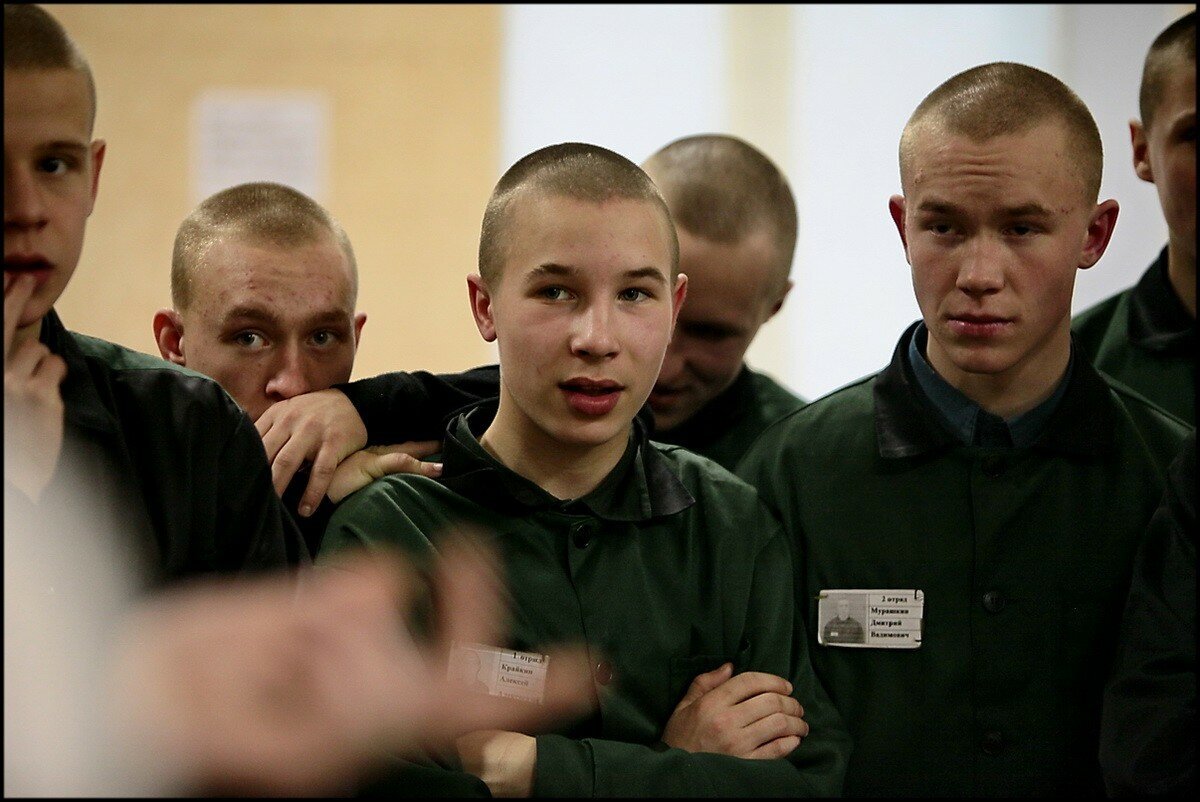 тюрьма для несовершеннолетних. колония для несовершеннолетних. несовершеннолетние преступники. втк воспитательно трудовая колония. можайская воспитательная колония для несовершеннолетних.