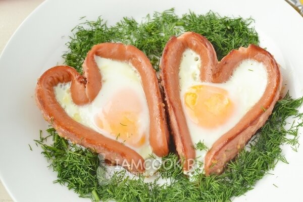 Рецепты холодного пунша на День святого Валентина: удиви свою половинку освежающим напитком