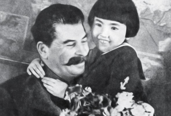 1936 году бурятская девочка геля маркизова. Энгельсина Маркизова. Геля Маркизова и Сталин.