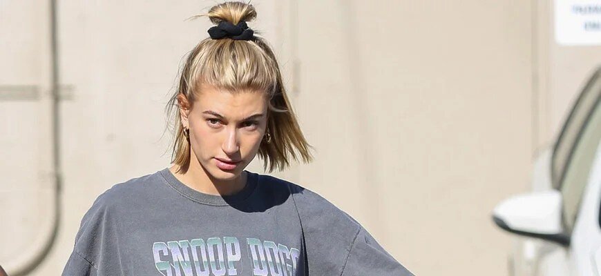 Модель Хейли Бибер, justjaredjr.com