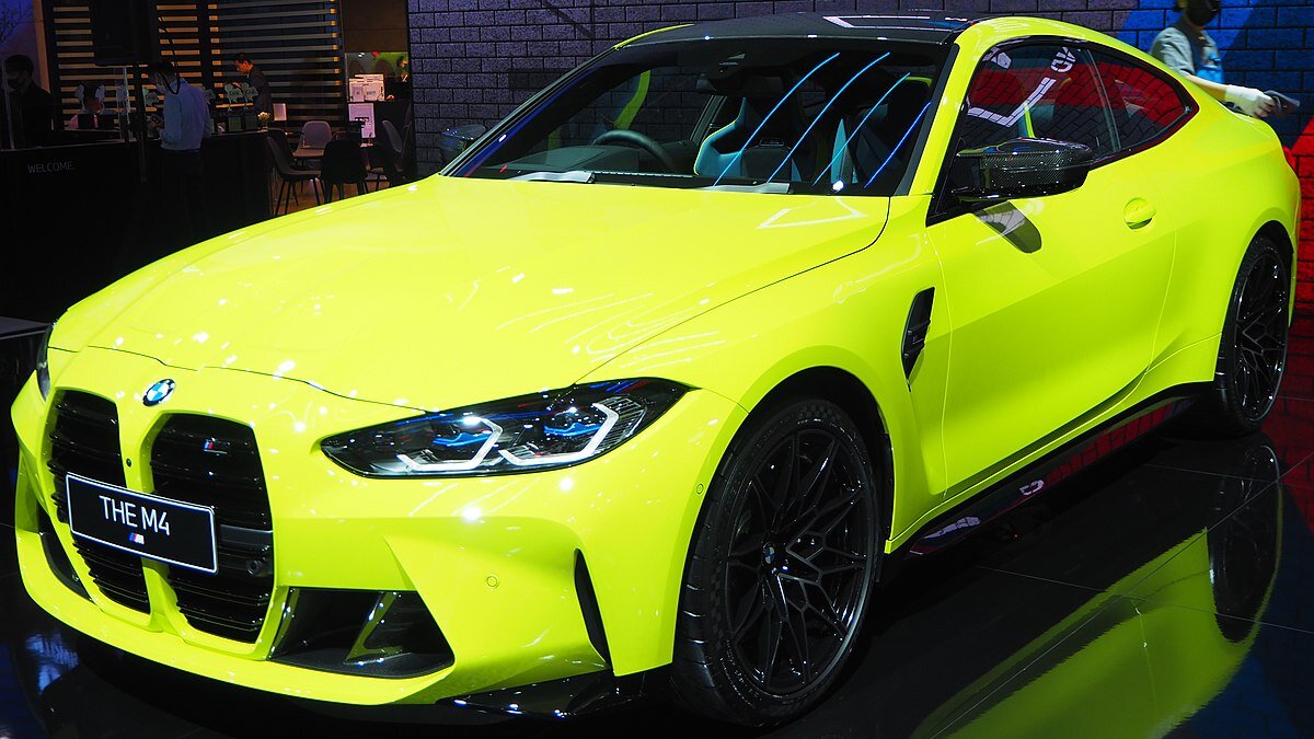 Вот такая же, только ядовито зеленого цвета                                                                  Chanokchon, CC BY-SA 4.0 <https://creativecommons.org/licenses/by-sa/4.0>, via Wikimedia Commons