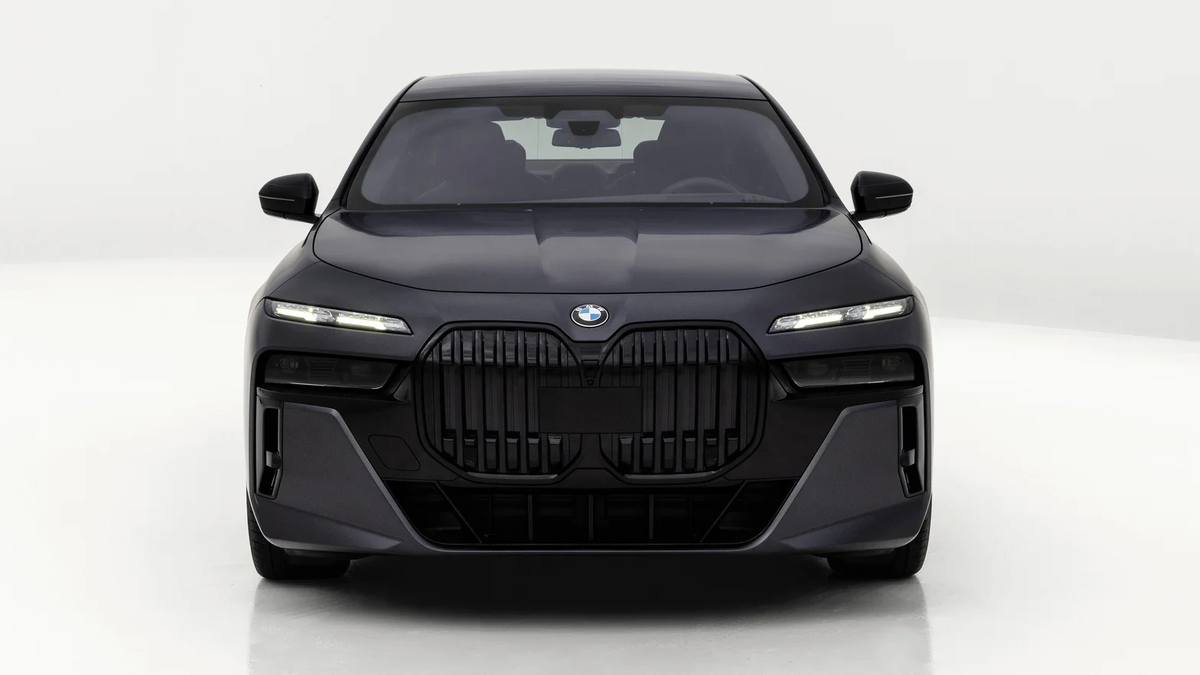 BMW G70 7-series. Фото из сети Интернет