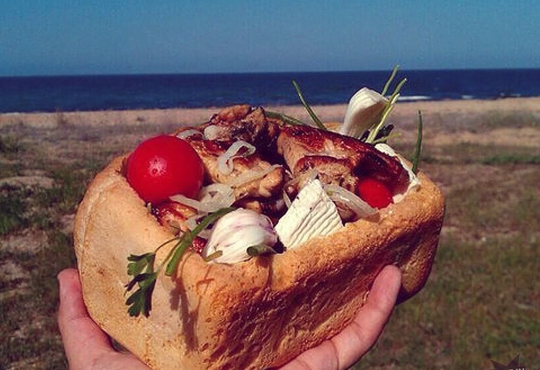 А ещё с шашлычком и лучком! privately.ru