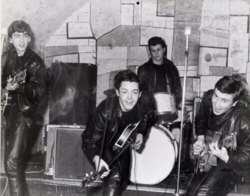 The Beatles в клубе Cavern в 1961 году