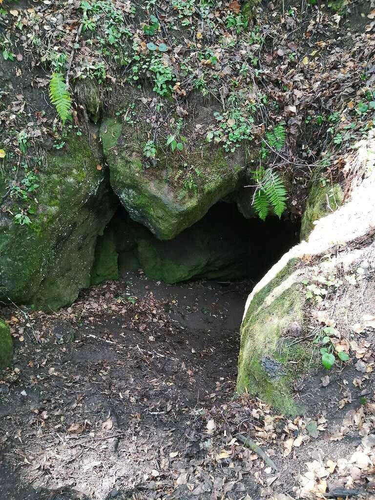 Вход в Черкасовскую пещеру