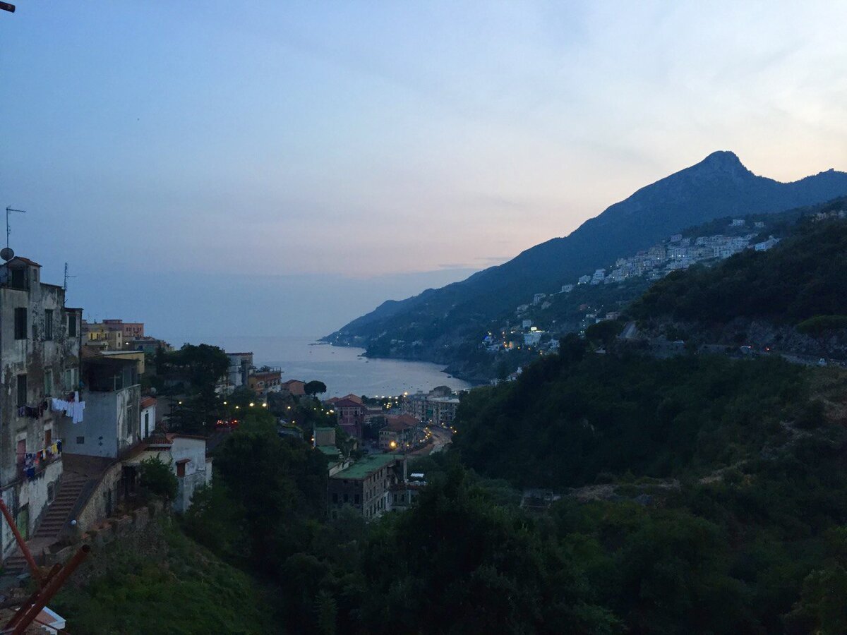 На Амальфитанском побережье - самые дорогие курорты Италии. Но даже здесь я жила бесплатно