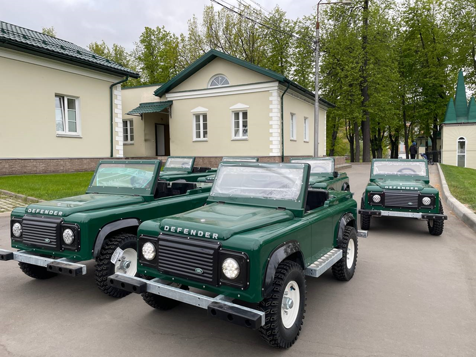Мини-копии внедорожника Land Rover Defender