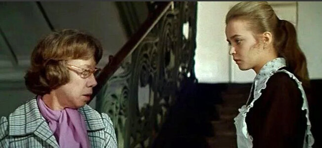 Советская актриса Евгение Ханаева в роли учительница Марьи Васильевны 