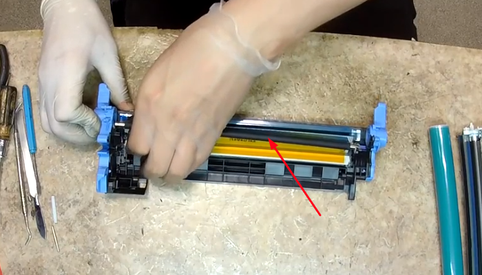 Фото 23. Выкручиваем винты, крепящие ракель