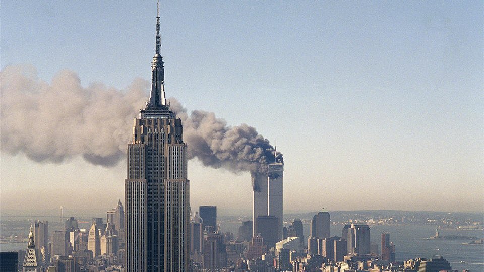     Теракты 11 сентября 2001 года в США: история, причины и последствия ТАСС / AP Photo / Marty Lederhandler
