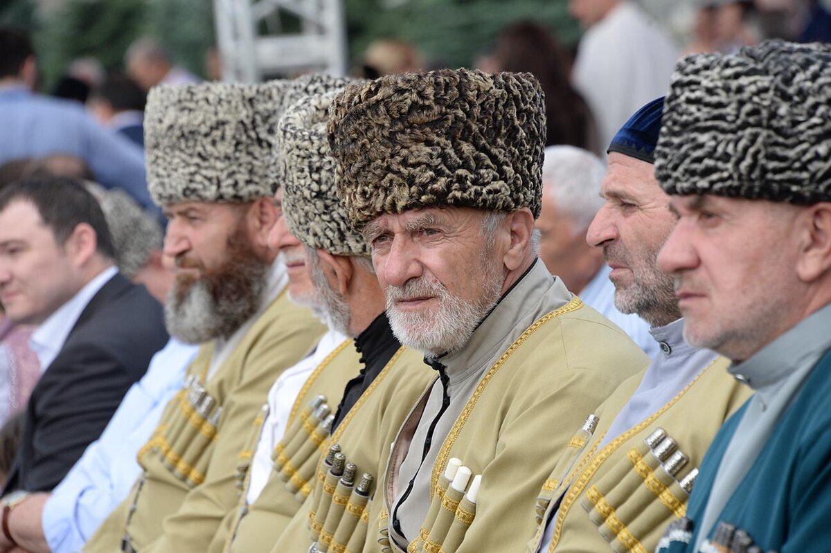 Туркменский национальный костюм | Брестский государственный университет имени А.С. Пушкина