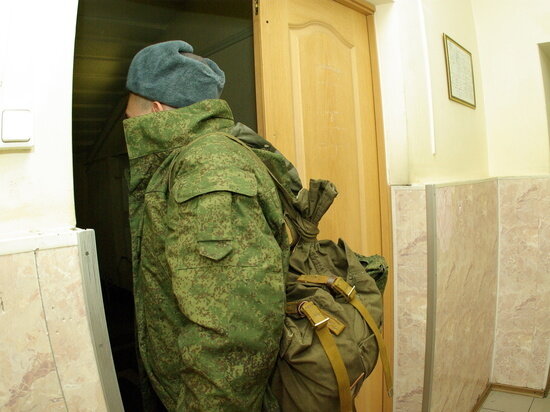     Повестки призывники должны получать только лично и под роспись. Фото: Baltphoto / Елена Яковлева