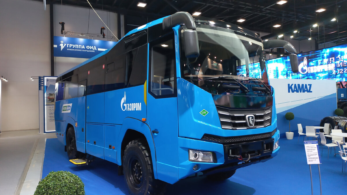 Серийный полноприводный вахтовый автобус КамАЗ-6250