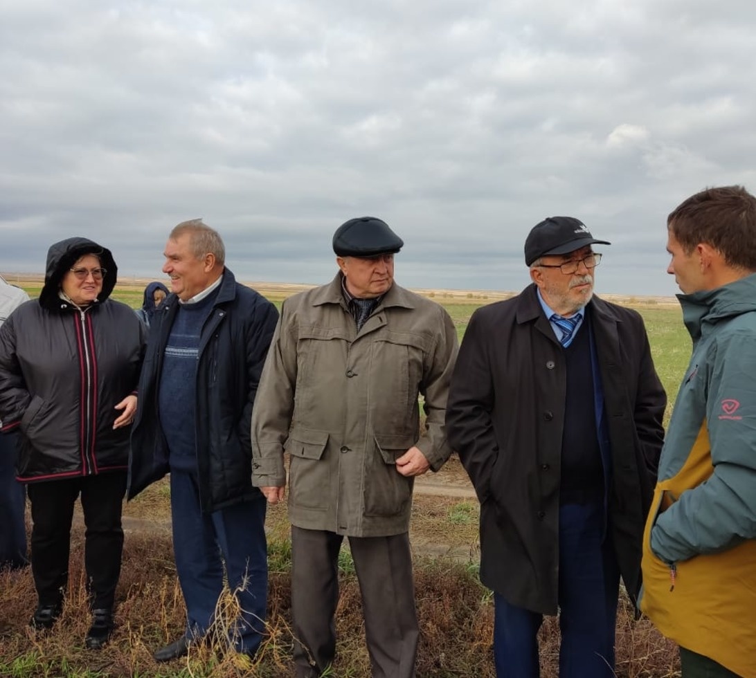  📷    Общественники Оренбуржья рассмотрели вопрос о состоянии и развитии КФХ и сельской кооперации Марина Шарт