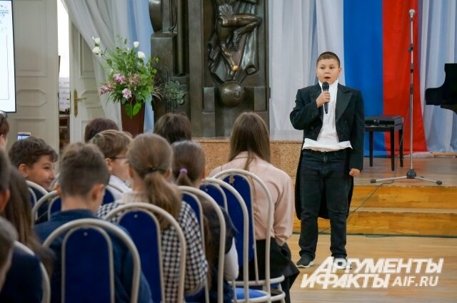    На концерт в Дягилевскую гимназию приехали школьники из Бикбарды и Куеды. На концерт в Дягилевскую гимназию приехали школьники из Бикбарды и Куеды. Фото:  АиФ/ Татьяна Титова