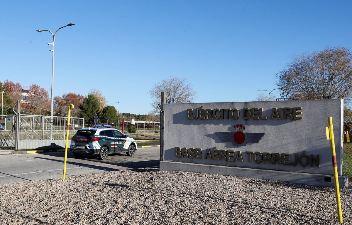    Авиабаза Торрехон-де-Ардос  REUTERS/Violeta Santos Moura