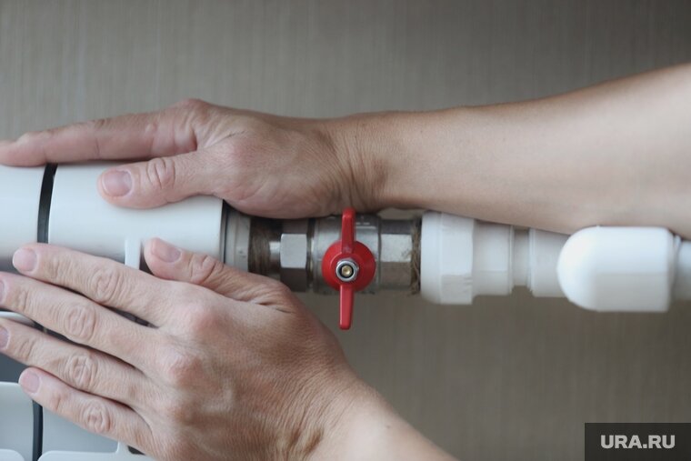    Перерасчет можно получить, если возникла проблема с внутридомовой системой отопления, напомнил Константин Крохин