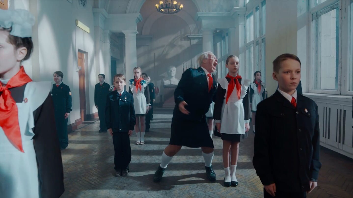 Кадр из клипа на песню "Ich hasse Kinder"