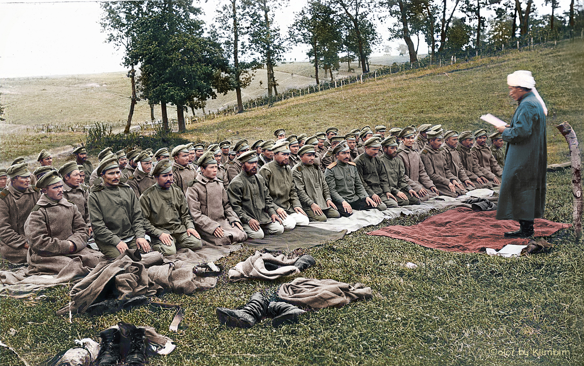 Есть среди офицеров. Русский солдат имперской армии 1 мировой войны. Солдаты мусульмане Российской империи 1914.