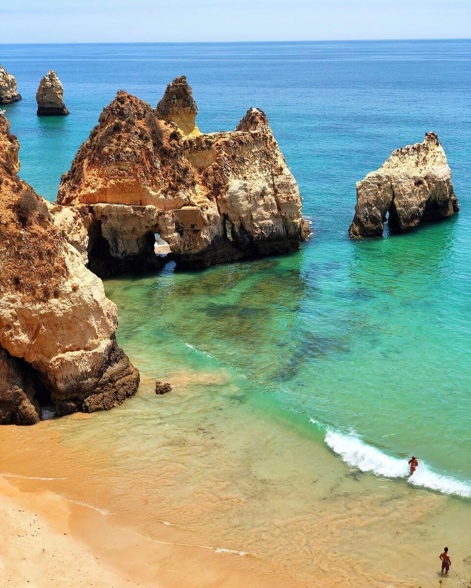 Пляж Трес Ирмаос, Португалия