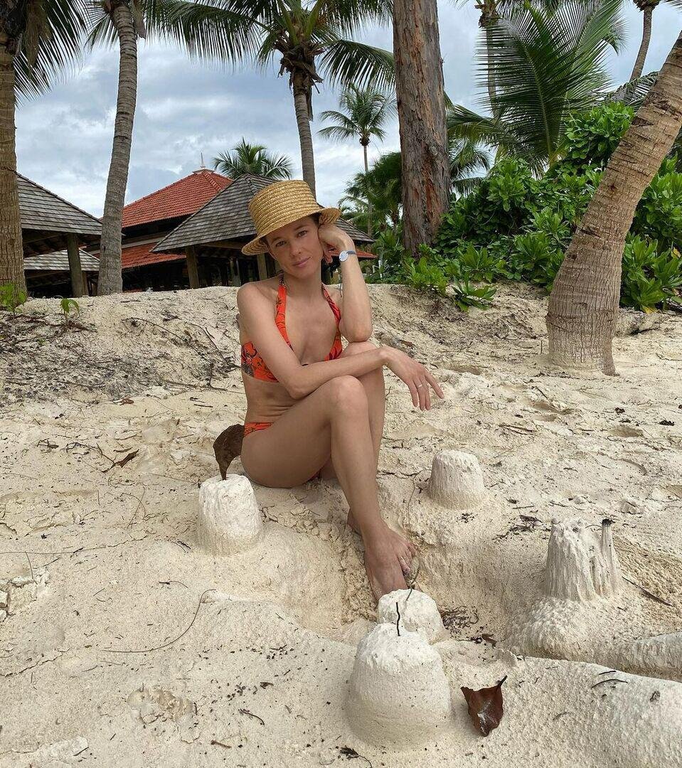 Актриса восприимчива к загару, но старается не злоупотреблять ультрафиолетом
Фото: Instagram @katerinashpitsa