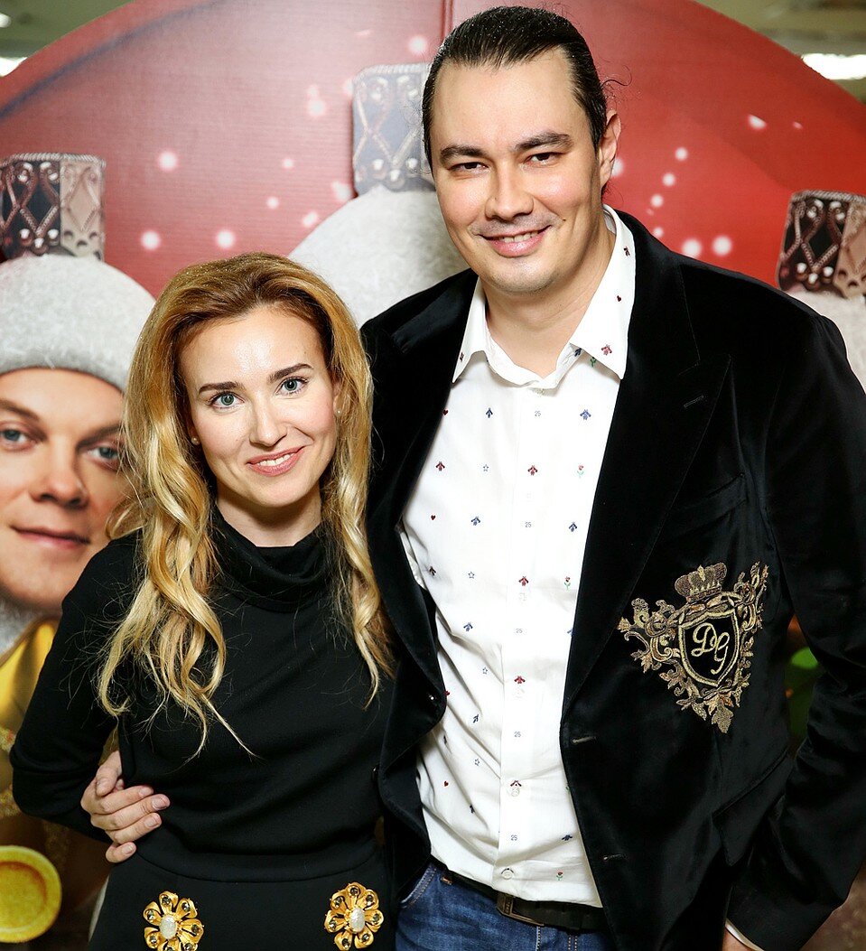 Юлия Александрова и Жора Крыжовников