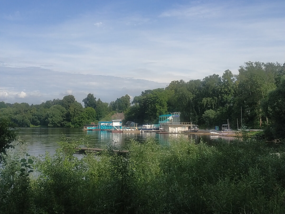 Россия, прекрасная природа в городе Лобня
