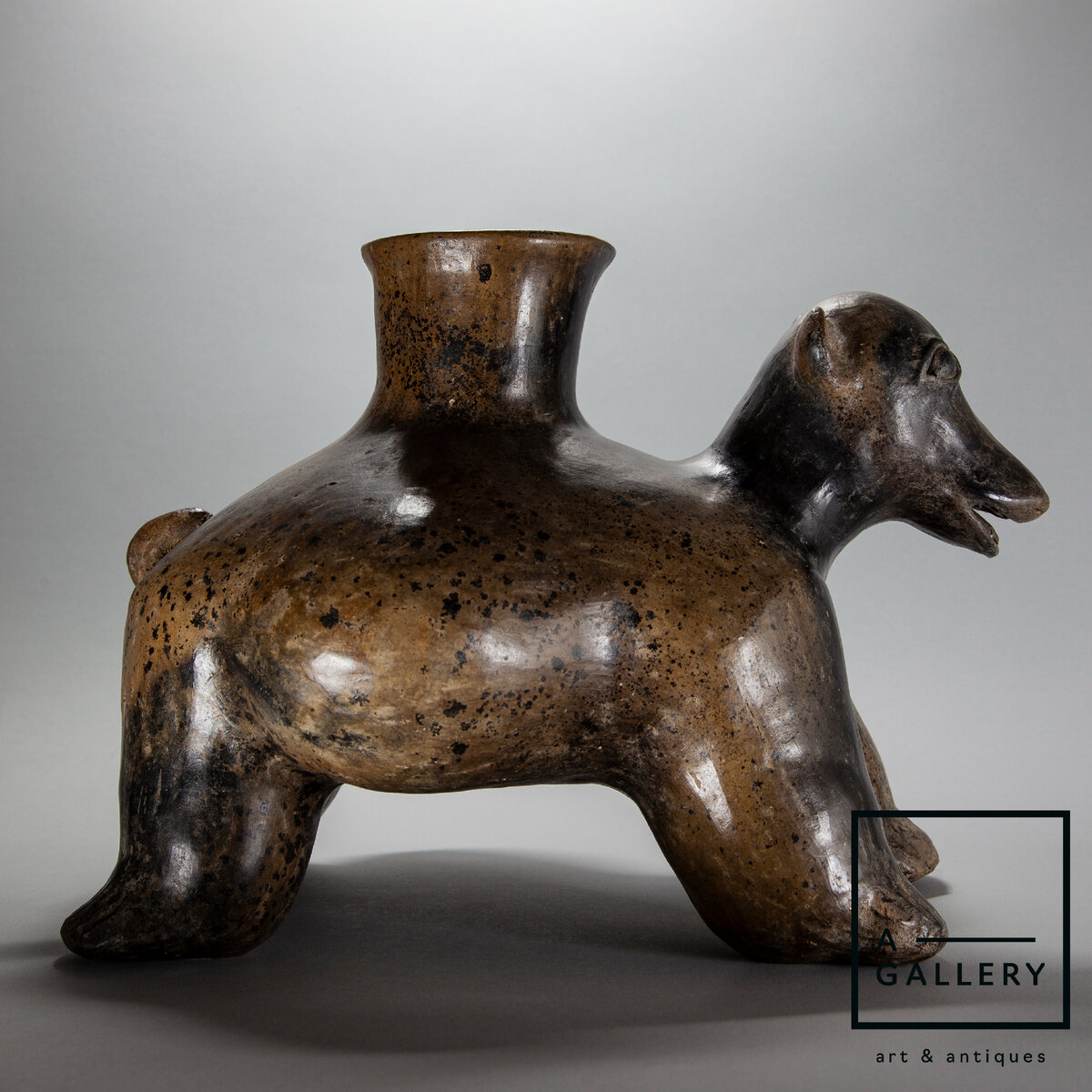 Сосуд в виде собаки. Халиско, 100 г. до н.э.-250 г н.э. Коллекция A-Gallery, Москва