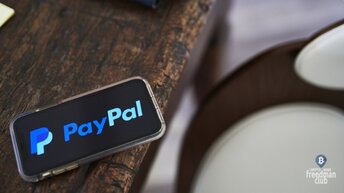 Платежная вывести средства до 18 марта, система paypal попросила россиян.