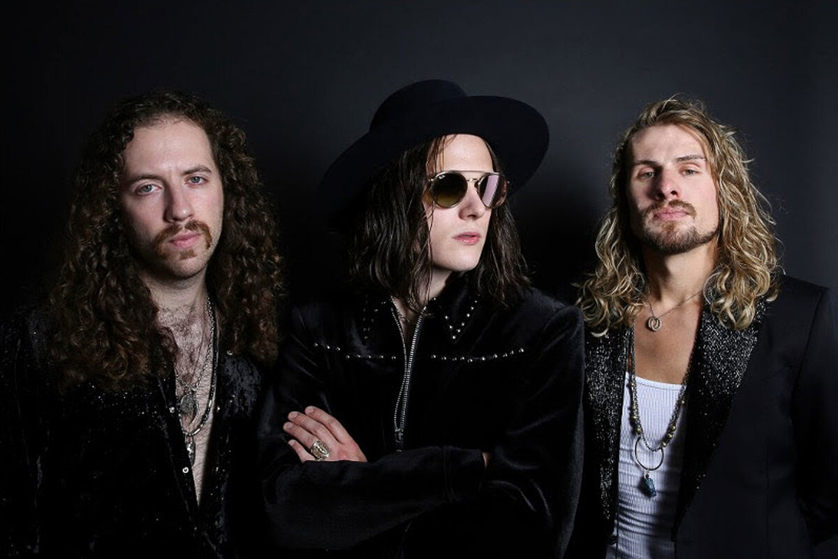 Tyler Bryant the Shakedown Band. Tyler Bryant the Shakedown Pressure 2020. Tyler Bryant & the Shakedown - Truth and Lies (2019). Tyler Bryant & the Shakedown 2017 Tyler Bryant & the Shakedown.