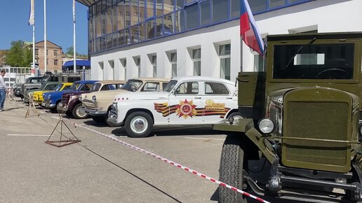 Коллекция ретро автомобилей, встретил случайно гуляя по Пензе