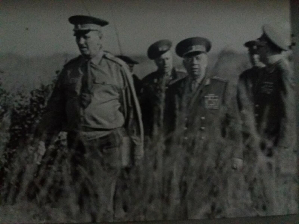 Маршал Советского Союза Гречко Андрей Антонович, министр обороны СССР. Посетил ГСВГ в начале 70-тых годов в Берлине. Фото из нашего семейного архива.