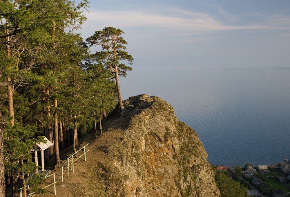 Гора скрипер на Байкале