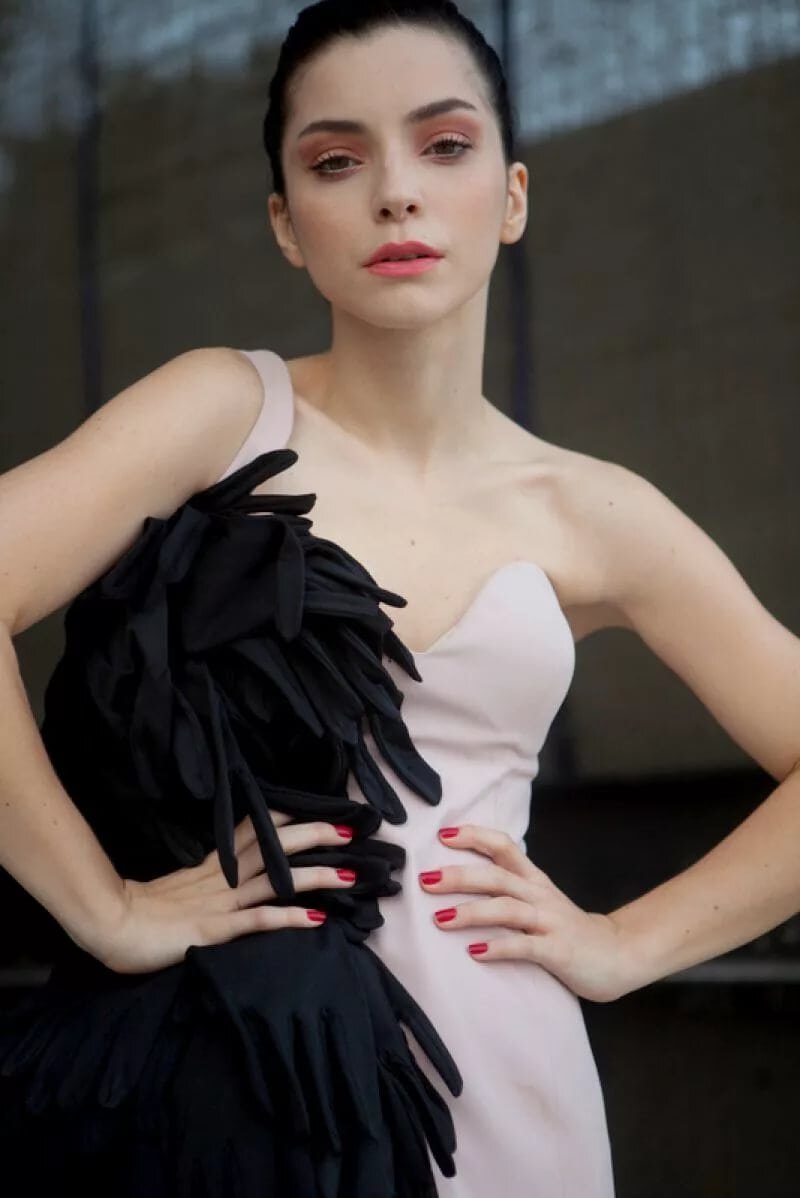 Мерве Болугур