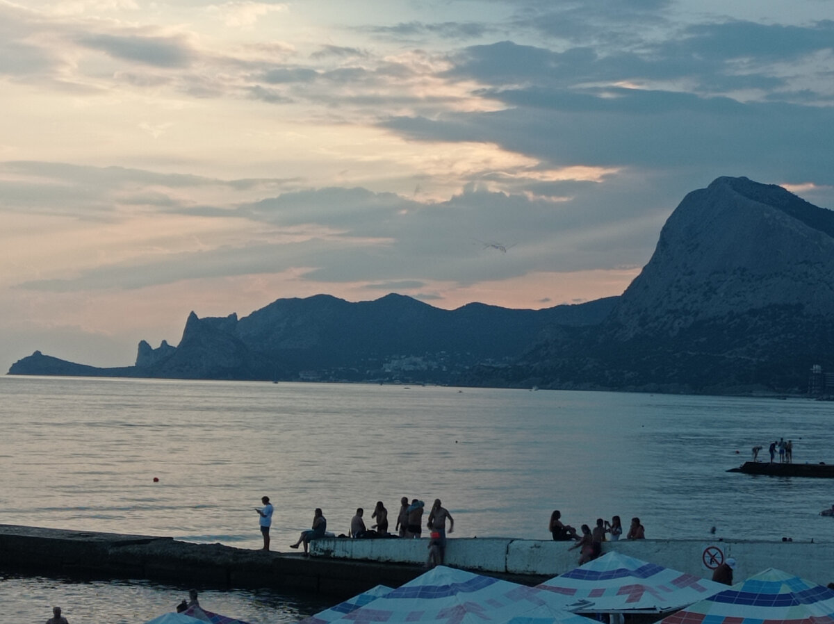 Мыс Капчик крайний слева. Не обознаться