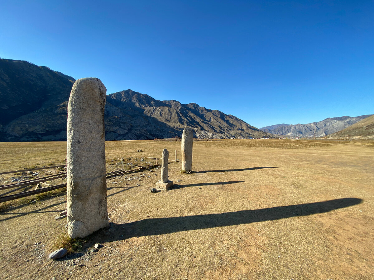 Чуйские оленные камни у села Иня | Личное фото