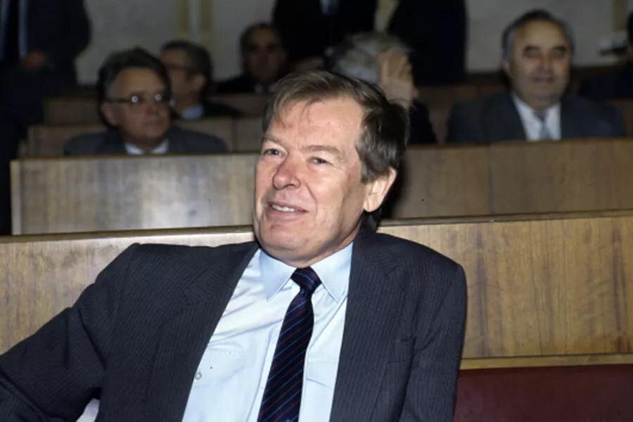 Вадим Бакатин
Последний руководитель КГБ СССР (1991–1992).