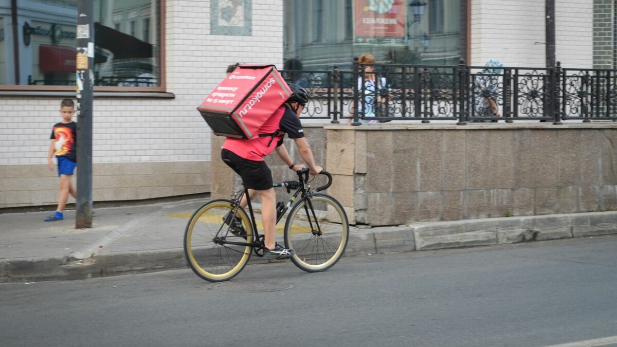     Автор необычного объявления готов решать любые проблемы за своих занятых или прокрастинирующих земляков.