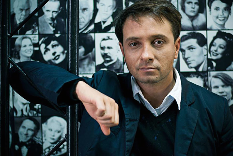 Даниил решил пойти по стопам матери и стал актёром