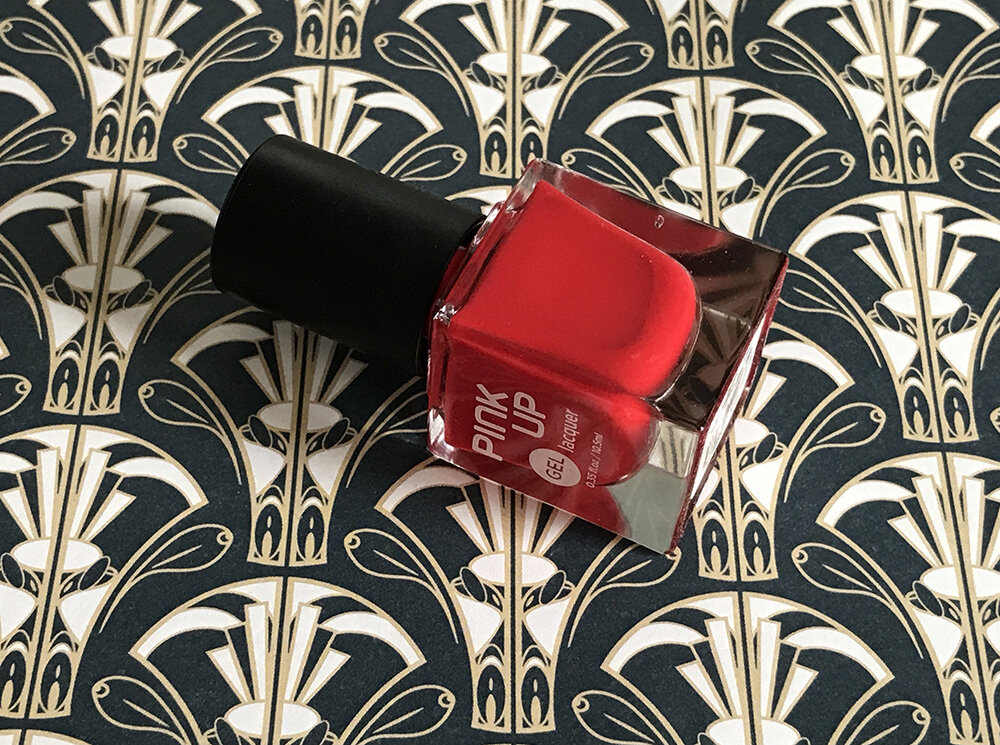 Красный лак Pink Up Gel Lacquer 29