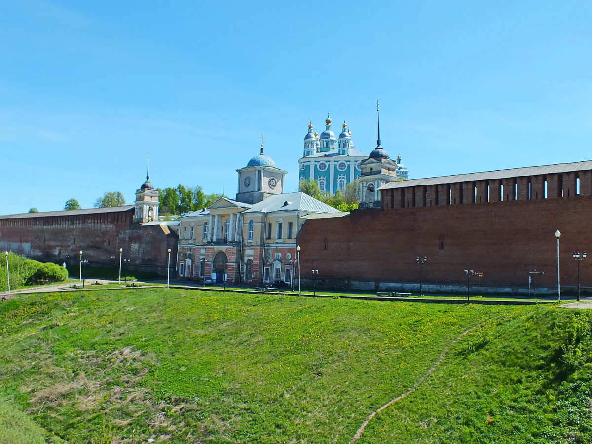 Экскурсии по России. Достопримечательности Смоленска. Армянская набережная  Днепра. | Экскурсии по Смоленску | Дзен