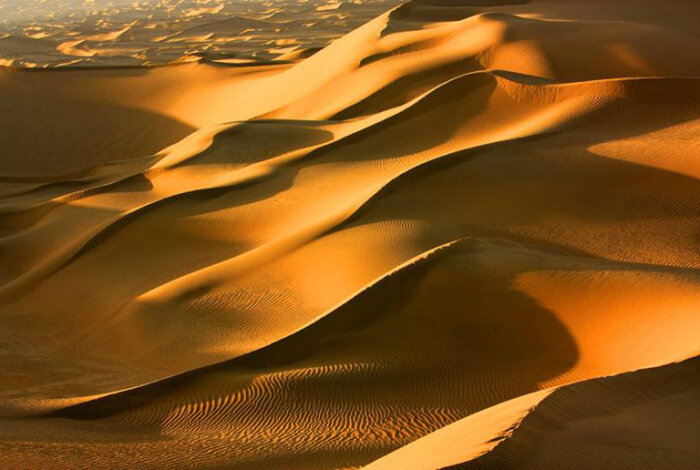 Такла-Макан – это одна из самых больших пустынь в мире, она находится в западной части Китая / Фото: chinadiscovery.com