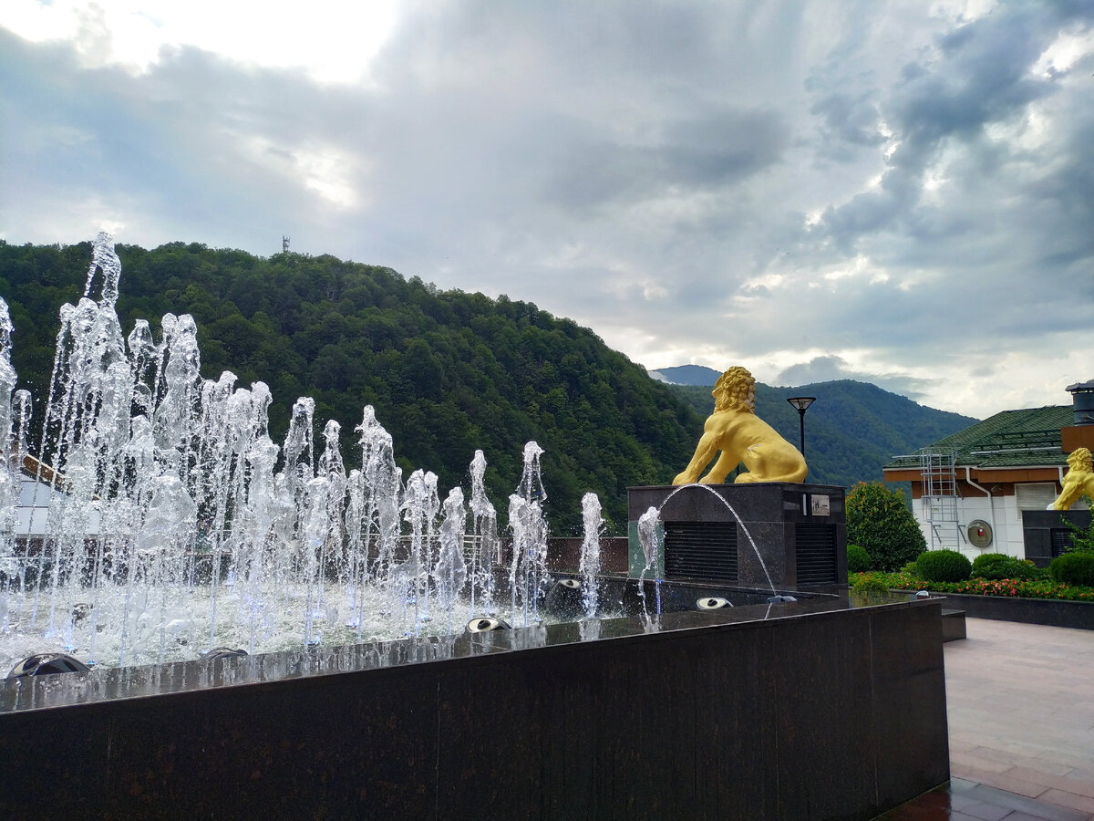 Фото из недавнего отпуска в Сочи р Роза хутор. Снова хочу туда 😍 Всё-таки ипотеки и инвестиции важны, но и про отпуск нельзя забывать!