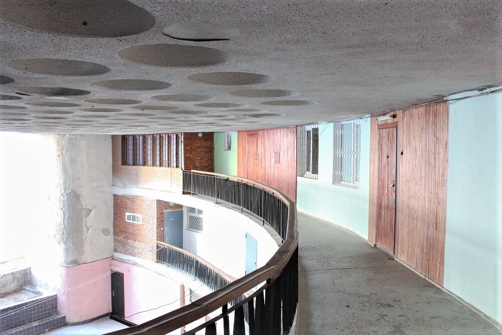 Экспериментальный дом жемчуг в ташкенте. Дом жемчуг. Галерейный дом «жемчуг» в ташкенте. Дом жемчуг. Дом жемчуг в ташкенте.