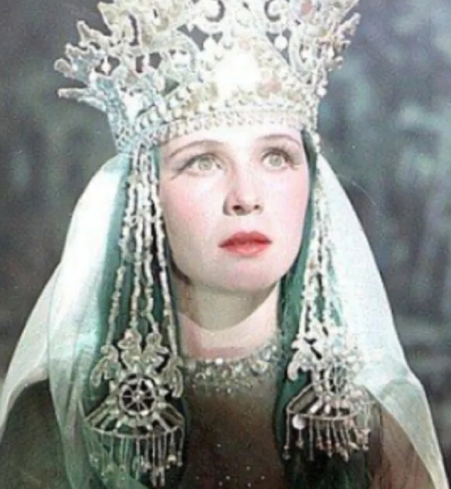 Актриса, сыгравшая Лиду (