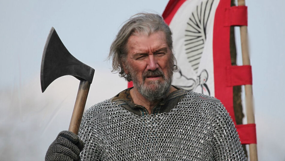 Клайв Расселл в роли норвежского короля Харальда Сигурдсона Хардрада.