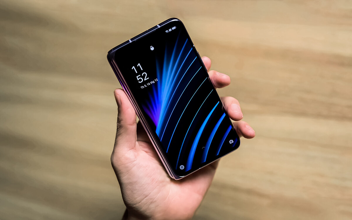 OPPO Find N достаточно компактный по сравнению с конкурентами