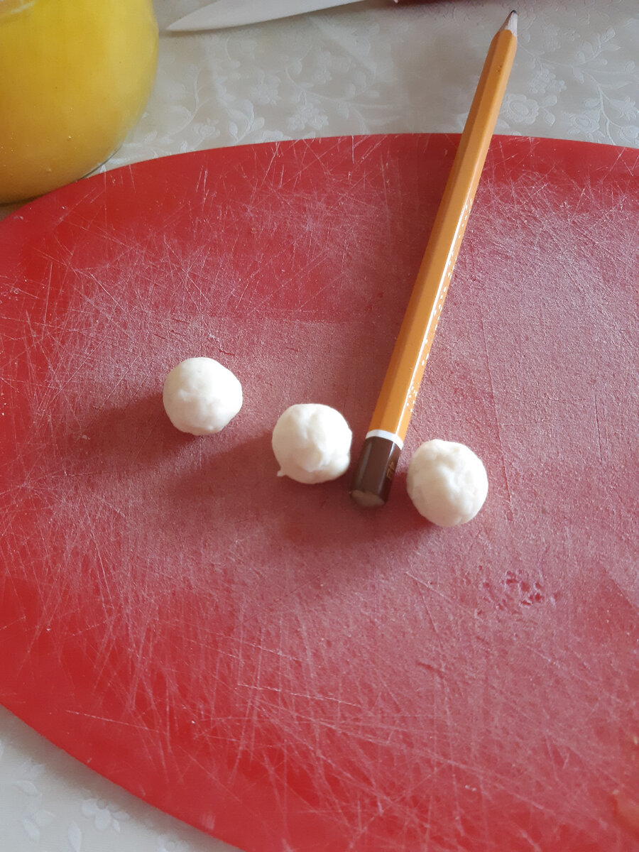 Кусочки теста для опыта