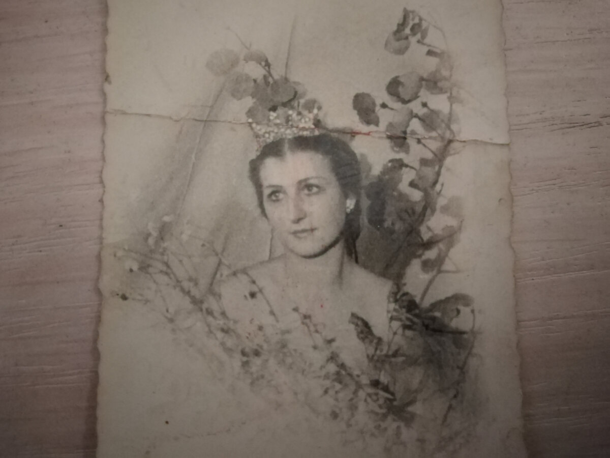 Ирина Мудрая в балете "Евгений Онегин" Большой театр. Из семейного альбома.