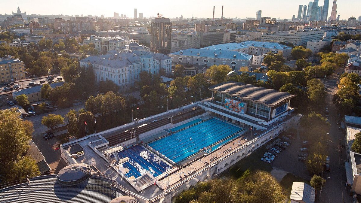 открытый бассейн москва